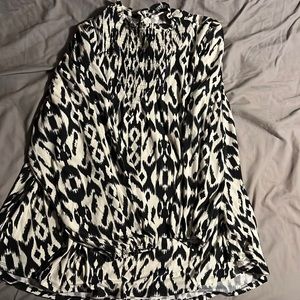 Lularoe Clara.  Long sleeved smock neck blouse.  Size XL